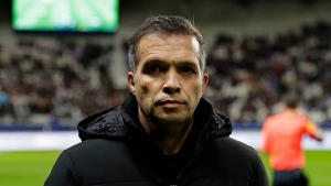 Illustration : FC Nantes : Castro maintenu ou limogé, un choix risqué pour le club ? 