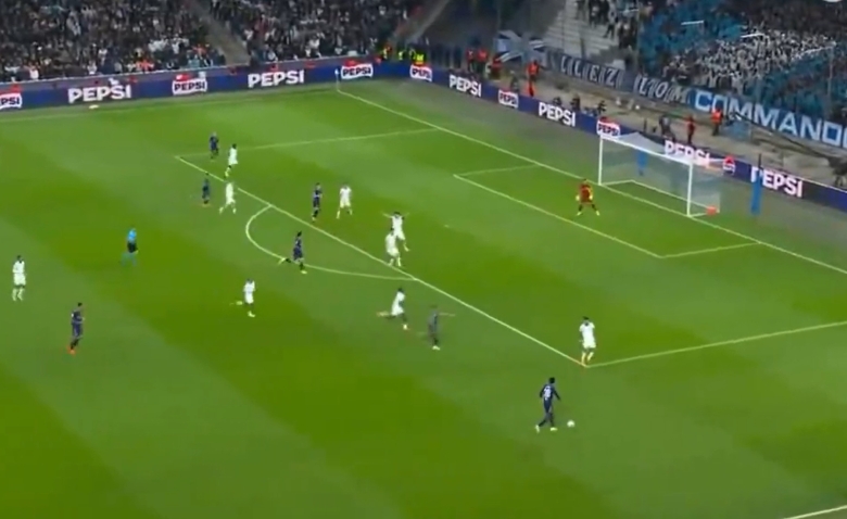 Illustration : "LDC : L'ouverture du score en vidéo pour Newscastle contre Marseille (0-1)"