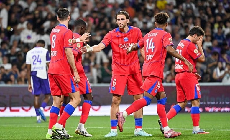 Illustration : "Mercato PSG : Une opération titanesque en défense réalisée à moindre coût ?"