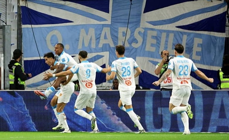 Illustration : "Mercato OM : La signature d'un crack réclamée de toute urgence à Marseille !"