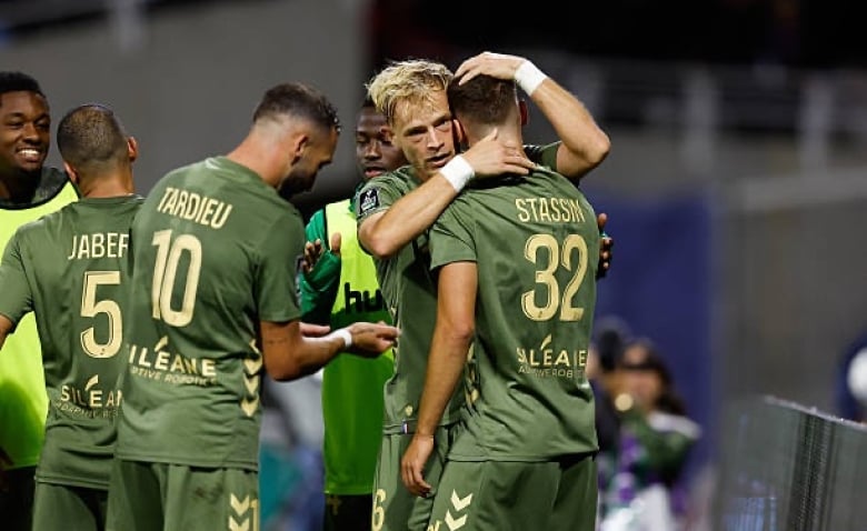 Illustration : "ASSE : Triple coup dur pour les Verts sur le front de l'attaque "