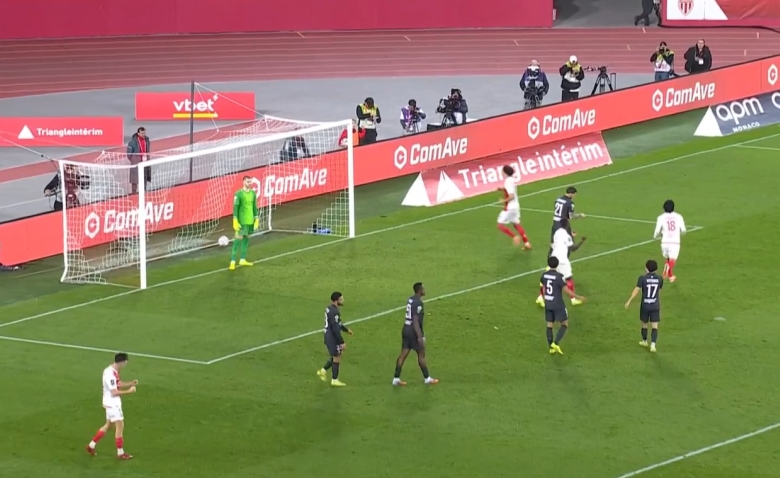 Illustration : "(video) Le superbe but de Minamino pour Monaco contre le PSG"