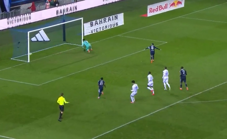 Illustration : "(video) Le but de Kebbal pour le PFC contre Auxerre"