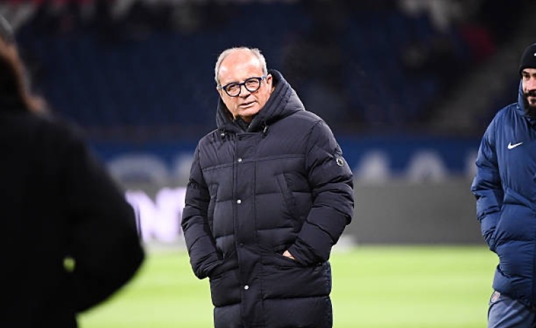 Illustration : "Mercato PSG : Flop parisien et opportunité anglaise pour le mercato"