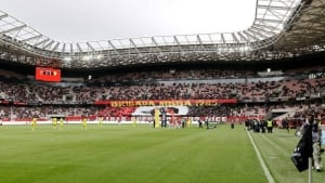 Illustration : Mercato Nice : Des discussions entamées avec le PSG pour un défenseur !