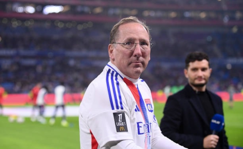 Illustration : "Mercato OL : Une perte d'argent fantôme révélée dans les finances "