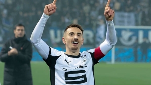 Illustration : Stade Rennais : Valentin Rongier peut-il faire oublier Benjamin Bourigeaud ?