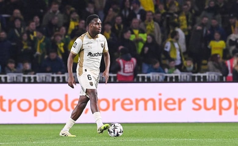 Illustration : "Mercato Lens : Deux clubs anglais s'excitent pour un joyau lensois !"