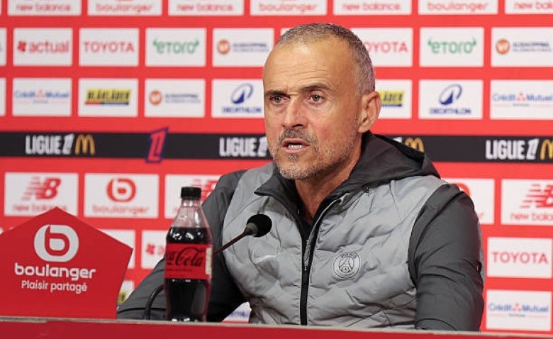 Illustration : "Mercato PSG : Le départ d'un Parisien critiqué finalement annulé de dernière minute ?"