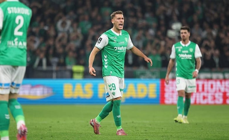 Illustration : "Mercato ASSE : Un club fortuné de Ligue 1 baisse les bras pour Stassin "