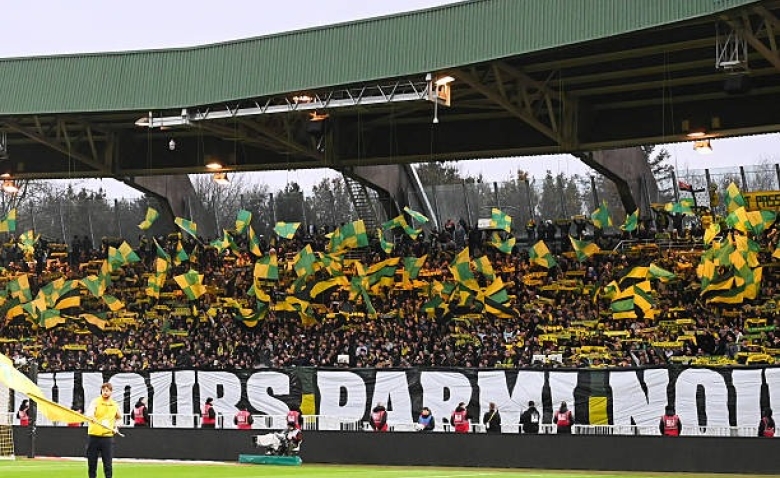Illustration : "FC Nantes : Un déplacement massif annoncé à Angers malgré la crise "