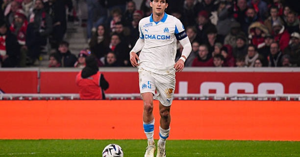 Mercato OM : Balerdi en instance de départ, son prix revu à la baisse