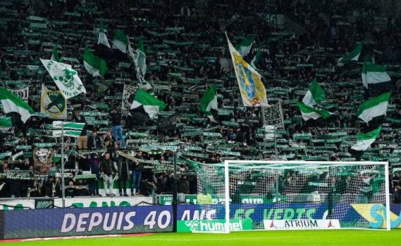 Illustration : "ASSE : De premières tensions éclatent entre Horneland et les supporters"
