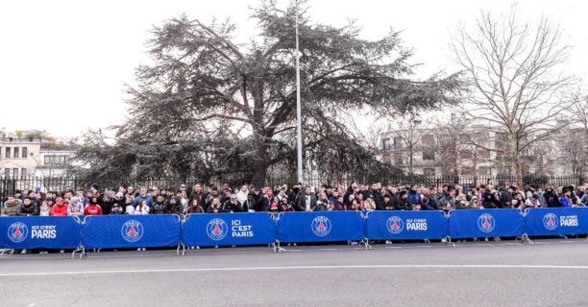 Mercato PSG : Ça se précise pour l'arrivée d'un roc défensif dans les rangs d'Enrique