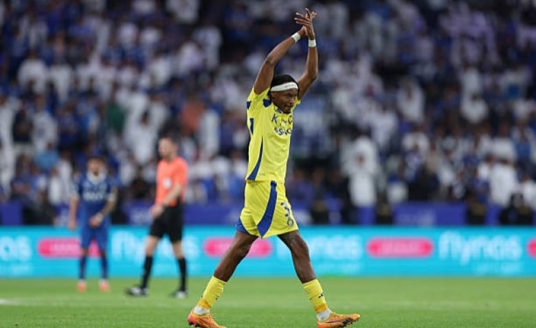 Illustration : "Mercato OM : Un ex-défenseur de l'OM proche d'un retour sur la Canebière ?"