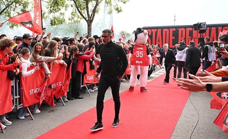 Illustration : "Mercato Rennes : La somme complètement folle réclamée pour une cible du SRFC"