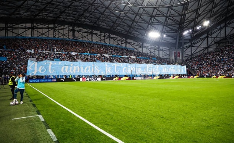 Illustration : "Mercato OM : Un club de Premier League veut rafler une piste coûteuse de Benatia "