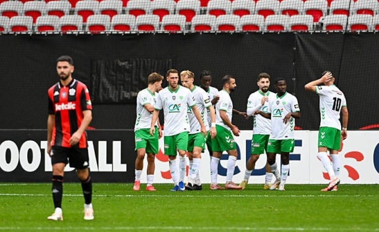 Illustration : "Mercato ASSE : Les négociations avancent pour l'arrivée d'un premier renfort hivernal !"