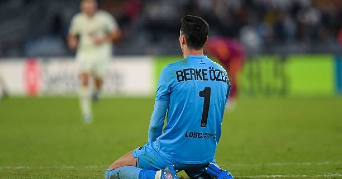 Mercato LOSC : Un géant italien hésite entre Özer et... le gardien du RC Lens