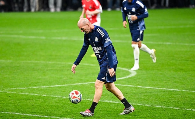 Illustration : "CAN 2025 : Une autre star va assister à Maroc - Mali après Zidane et l'Algérie !"