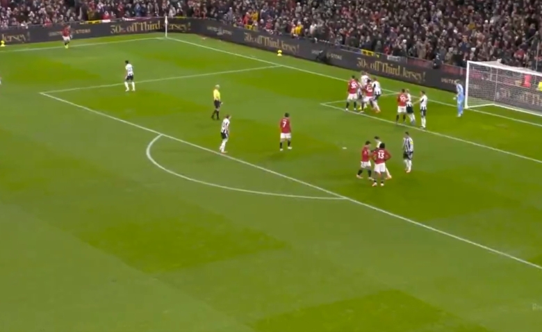 Illustration : "Man United - Newcastle : le résumé et le but en vidéo (1-0) - PL J18"