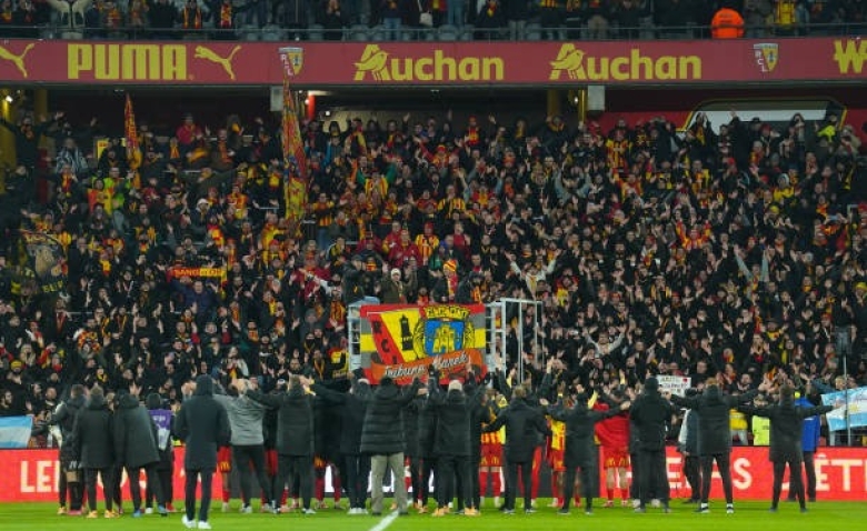Illustration : "RC Lens - AJ Auxerre : Les ultras préparent trois actions fortes contre la LFP"