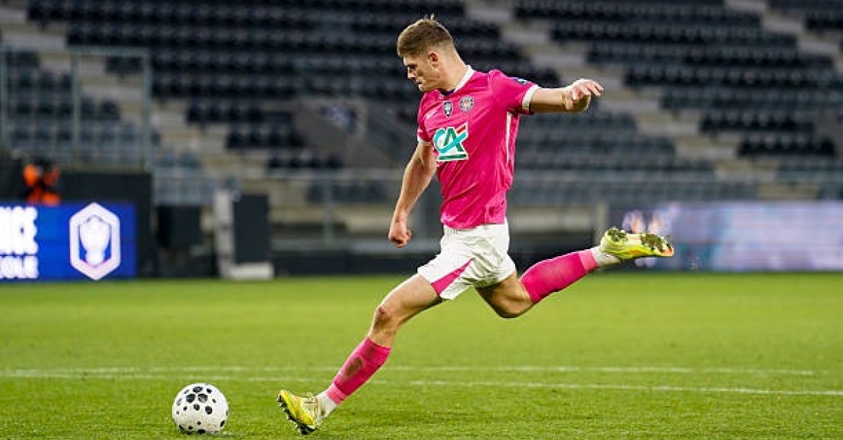 Mercato OM : Une concurrence féroce refroidit Marseille sur la piste Cresswell