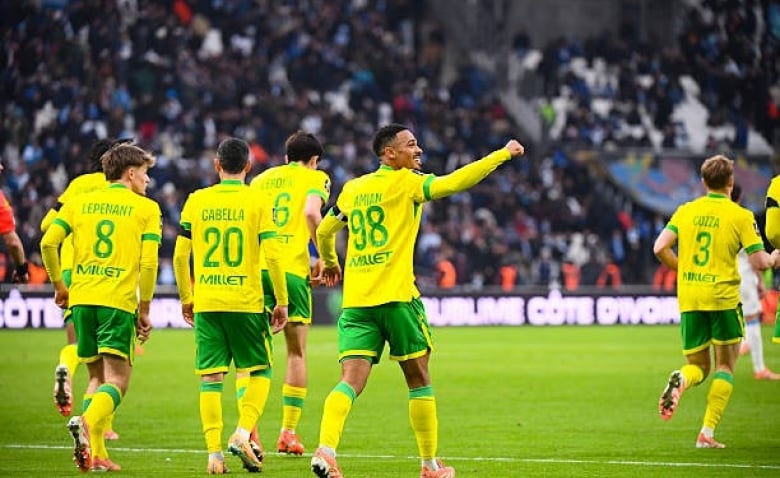 Illustration : "FC Nantes : Un coup dur et un gros motif d'espoir face au Paris FC"