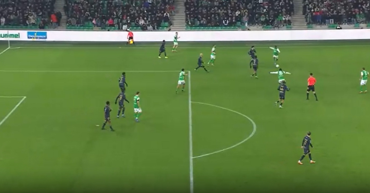 Saint Etienne - Clermont : la superbe action collective en vidéo (1-0) - Ligue 2 J19