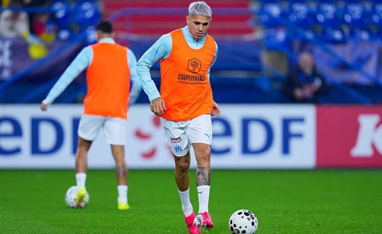 Illustration : "Mercato OM : Un troisième argentin ciblé en défense pour accompagner Balerdi et Medina !"