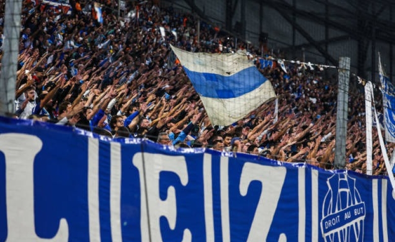 Illustration : "Mercato : L'OM s'attache les services d'un crack de Premier League à moindre coût !"