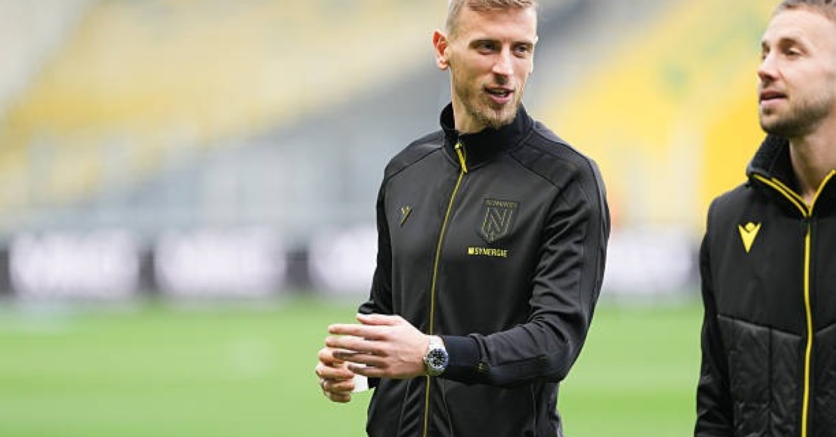 Mercato : Le FC Nantes bataille avec l'AJ Auxerre pour un défenseur de Ligue 1