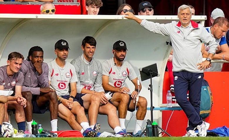 Illustration : "Mercato LOSC : Igamane out, Genesio réclame un autre serial buteur !"