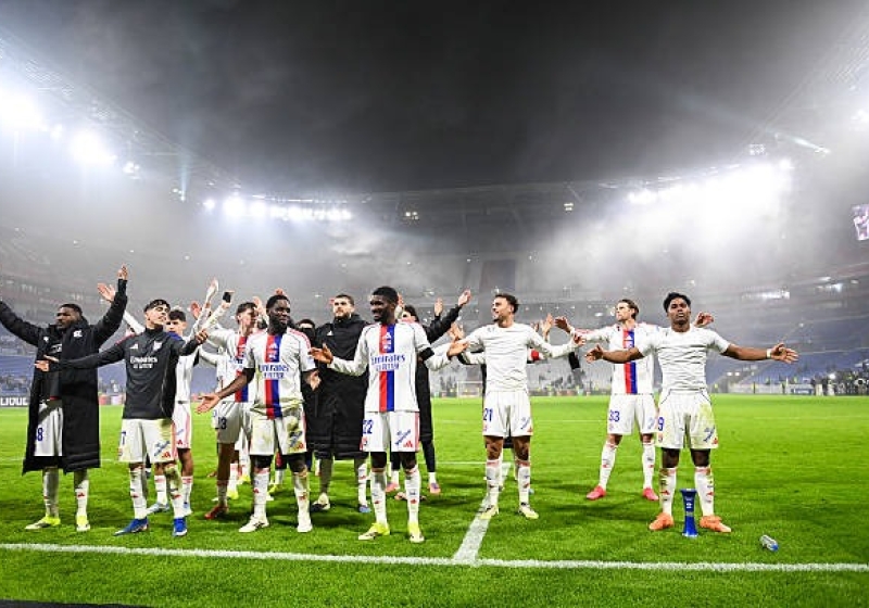 Illustration : Mercato : L'OL va doubler Paris sur le dossier d'un d&eacute;fenseur central !