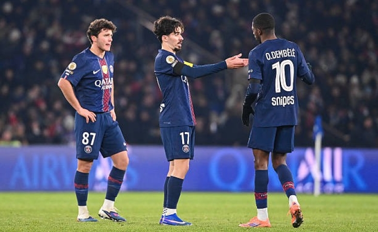 Illustration : "PSG : Quatre coups durs juste avant d'affronter l'AJ Auxerre "