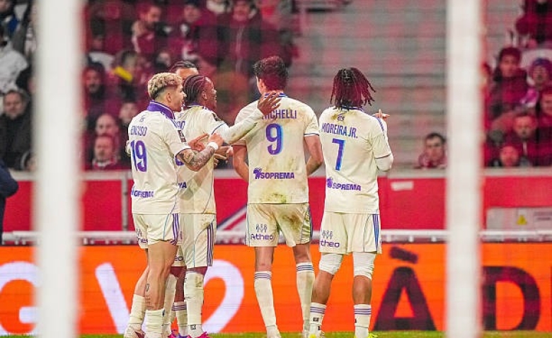 Illustration : "LOSC - RC Strasbourg : Le but du doublé pour Godo en vidéo ! (0-4) - Ligue 1 J19"