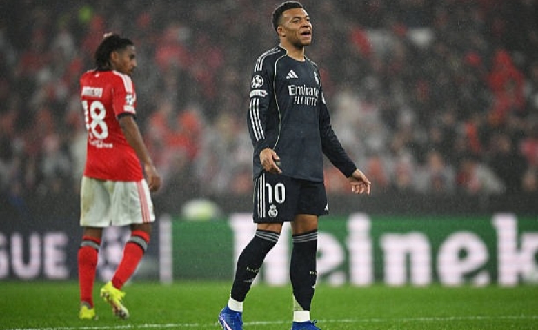Illustration : "[Multiplex LDC] Benfica - Real Madrid : La tête somptueuse de Mbappé en vidéo ! (0-1)"