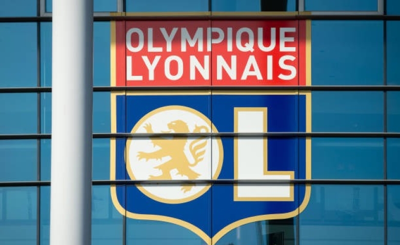 Illustration : "Mercato OL : Gros imbroglio sur le marché hivernal en passe de tourner à l'avantage des Gones !"