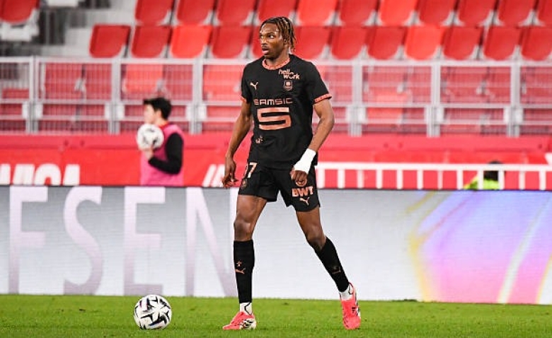 Illustration : "Mercato Rennes : Jacquet sort du silence après son transfert record à Liverpool "