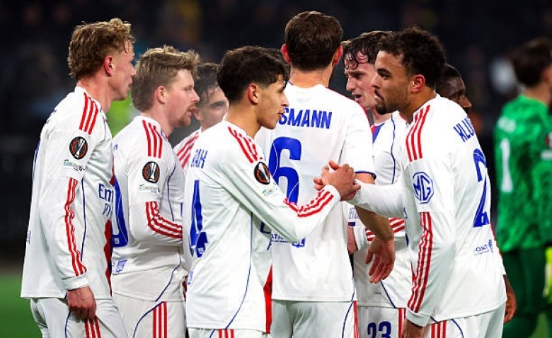 Illustration : "OL : Un attaquant file en Ligue 2 dans les derniers instants du mercato"