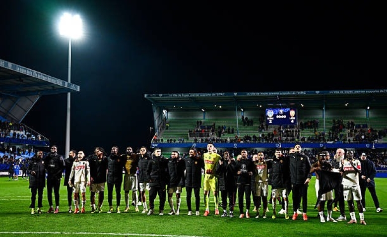 Illustration : "Troyes - RC Lens : Le résumé et tous les buts en vidéo (2-4) - CDF"