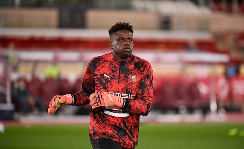 Illustration : "RC Lens - Stade Rennais : Brice Samba sanctionné et absent à Bollaert"