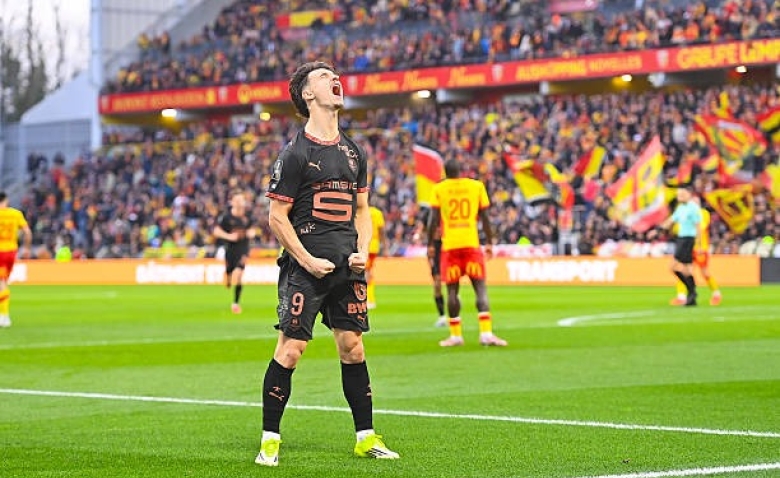 Illustration : "RC Lens - Stade Rennais : La vidéo du superbe but de Lepaul ! (0-1) - Ligue 1 J 21"