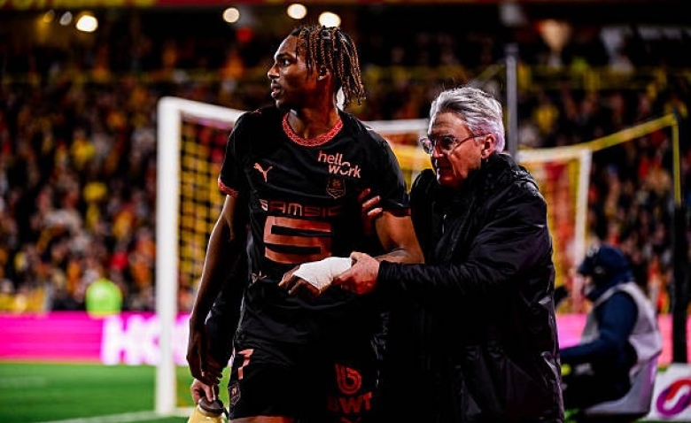 Illustration : "Stade Rennais : Terrible nouvelle pour Beye à J-4 du PSG "