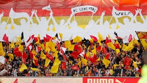 Illustration : OL - RC Lens : Une d&eacute;cision fait rugir les supporters Lensois avant le choc