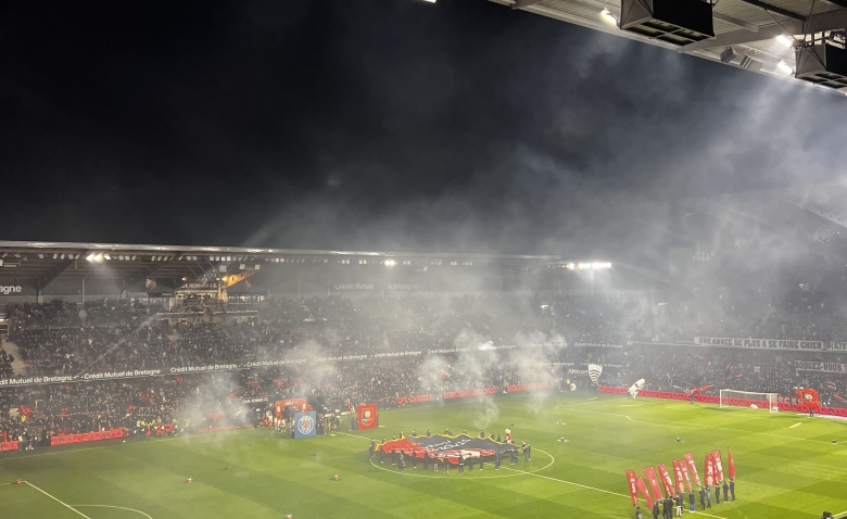 Illustration : "Rennes - PSG : le résumé et les buts en vidéo (3-1) - Ligue J22"