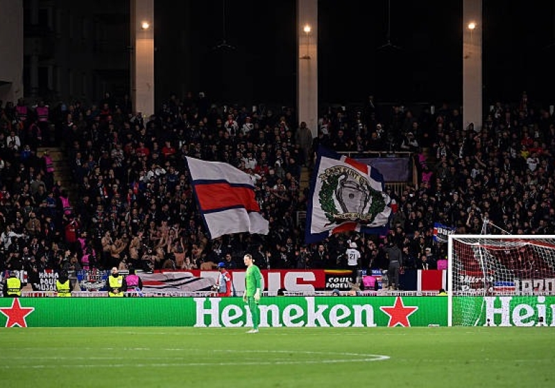 Illustration : PSG : "Je n&rsquo;ai jamais, jamais vu &ccedil;a" Luis Enrique bluff&eacute; par les supporters parisiens