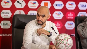 Illustration : OM : La piste Beye en stand-by, le plan B Regragui resurgit !