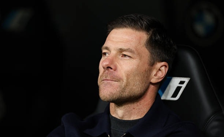 Illustration : "OM Mercato : Benatia a tenté le gros coup Xabi Alonso avant Habib Beye"