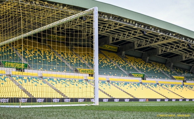 Illustration : "FC Nantes : Les Canaris plombés par l'arbitrage face au Havre ?"